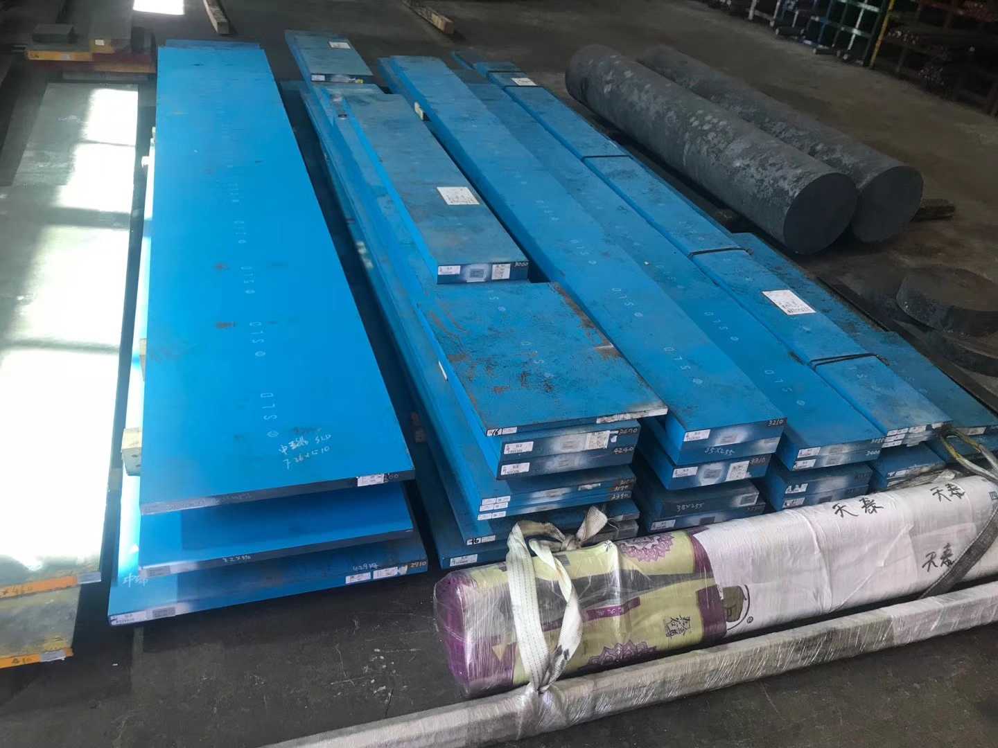 tr25材料，sks81是什么材料